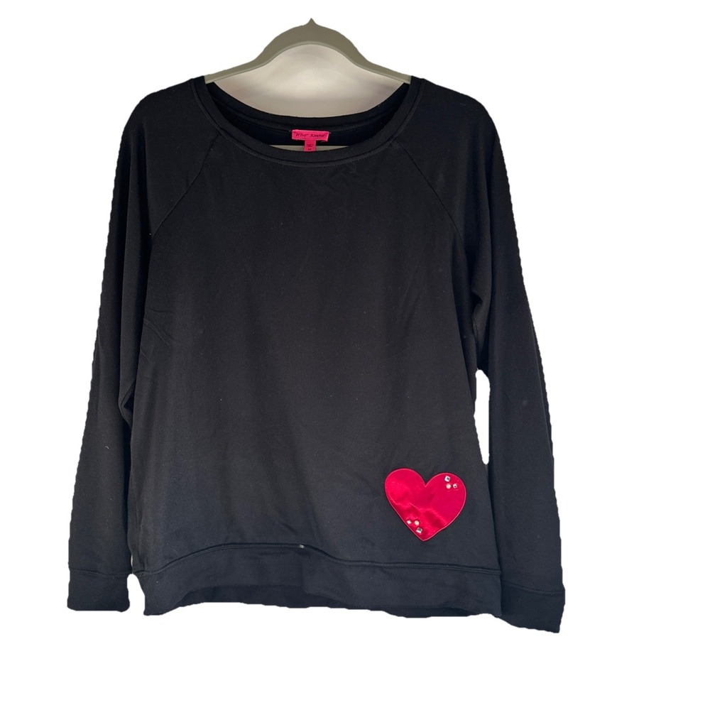 Betsy Johnsonโ Light Weight Heart Sweater